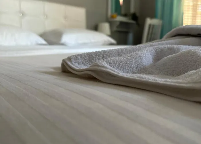 La Kameya Къща за гости Китен