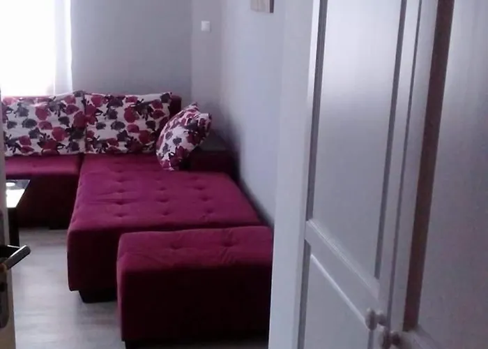 Къща за гости La Kameya 2*