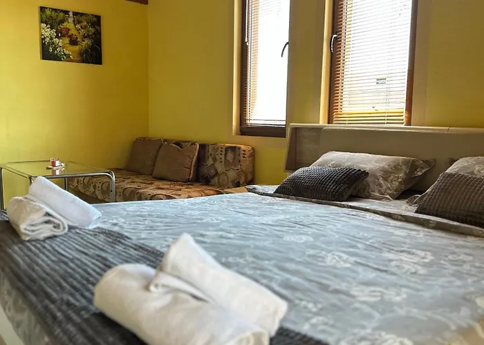 La Kameya Къща за гости Китен