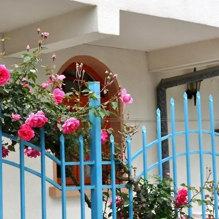 Pensiune La Kameya Kiten (Burgas)