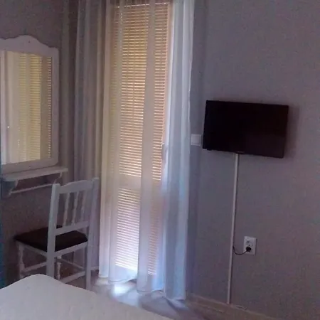 Pensiune La Kameya Kiten (Burgas)