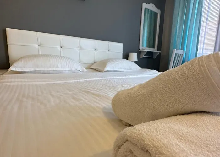 Konukevi La Kameya 2*